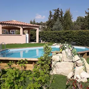 https://la-maison-du-bonheur-greoux-les-bains.fr-provencehotel.com